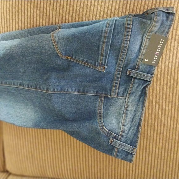FASHION NOVA JEANS NEW WITH TAGS - Picture 4 of 6